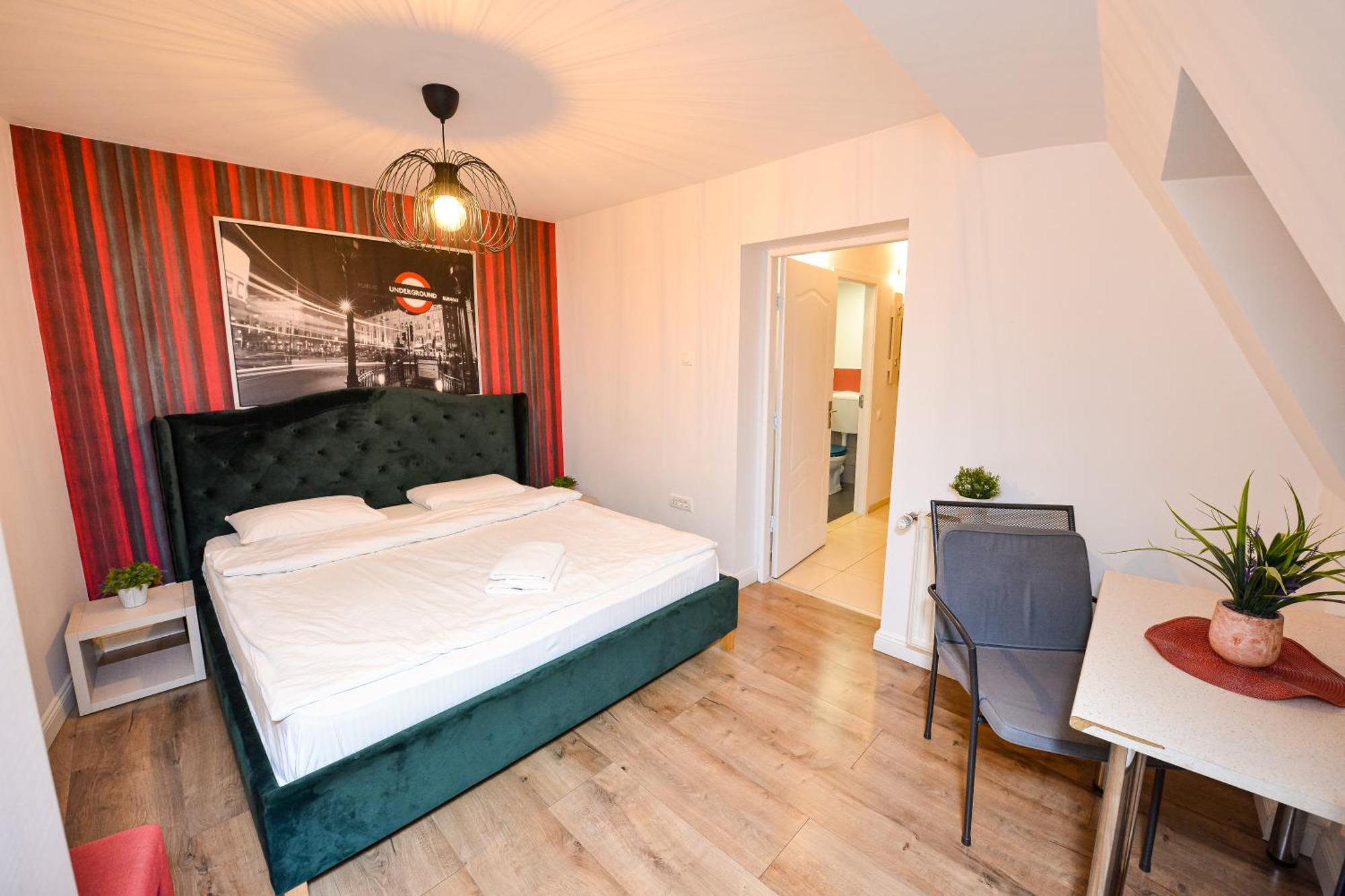 The Lincoln Suites - Central Shabbat Friendly Apartments ブカレスト エクステリア 写真