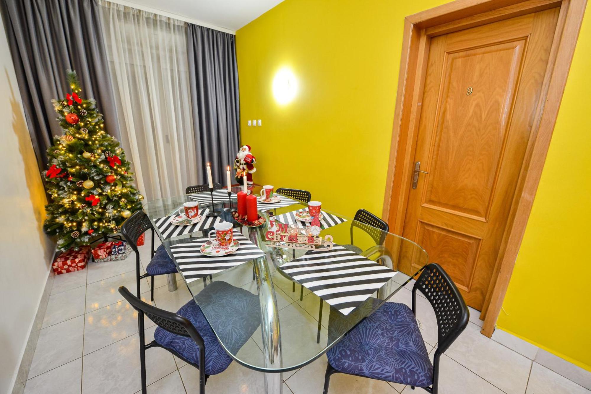The Lincoln Suites - Central Shabbat Friendly Apartments ブカレスト エクステリア 写真