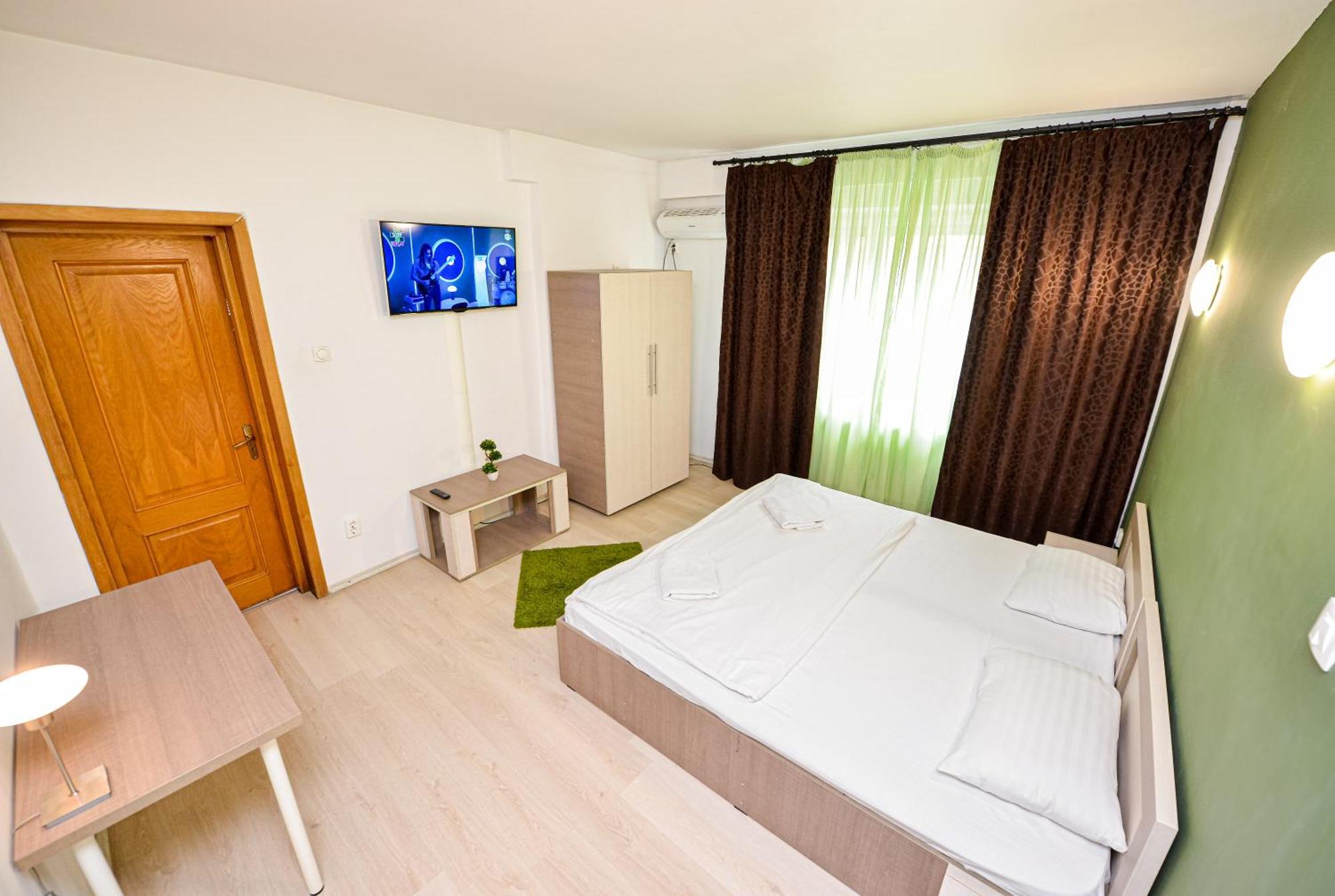 The Lincoln Suites - Central Shabbat Friendly Apartments ブカレスト エクステリア 写真